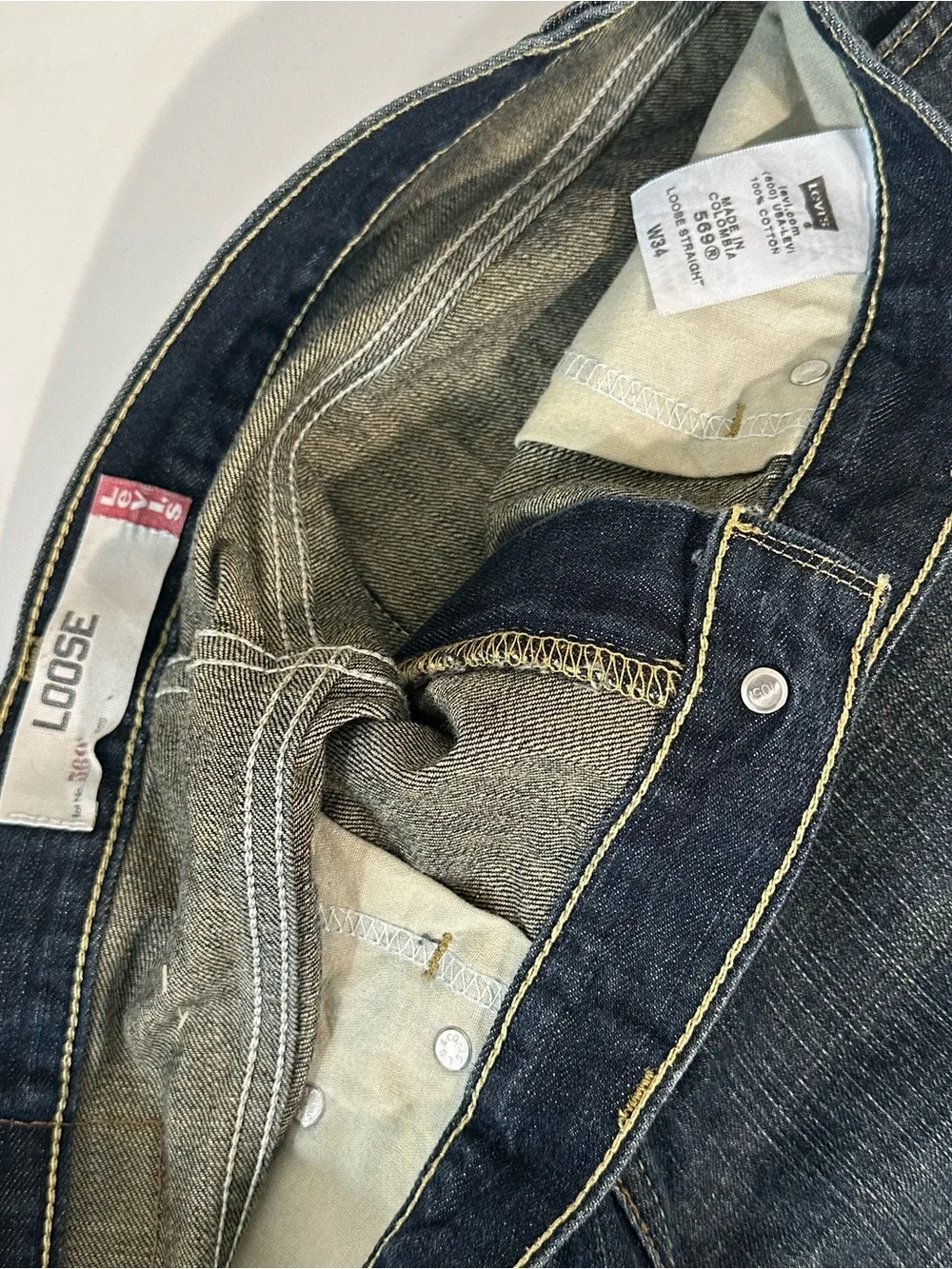 Y2K - LEVI STRAUSS & CO - LOOSE FIT - DENIM SHORTS